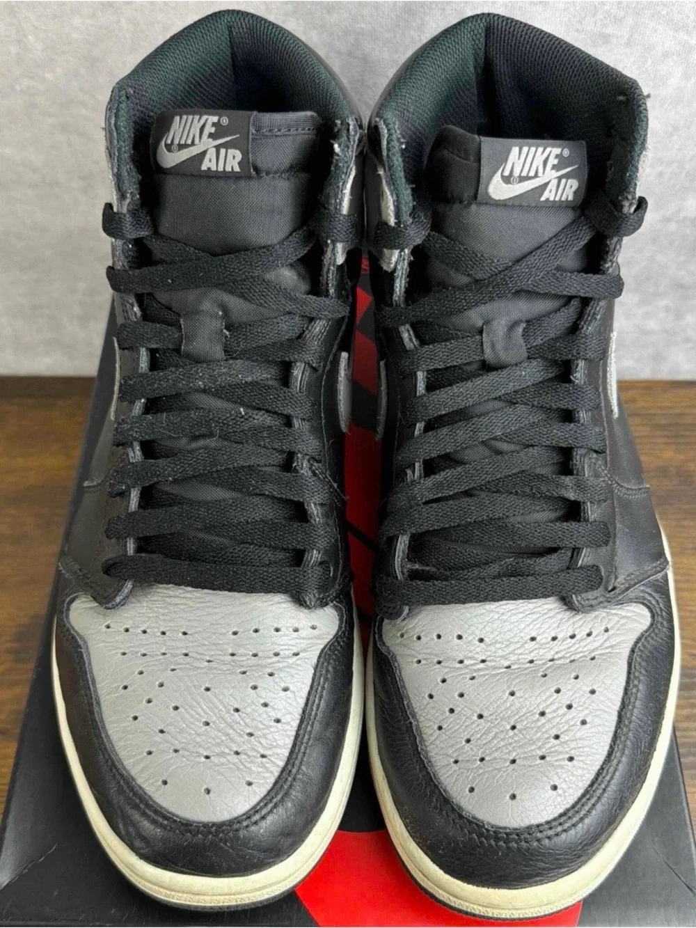 Air Jordan 1 Retro High OG Shadow 2018 Size 9.5 555088-013 Men’s Sneakers Rare